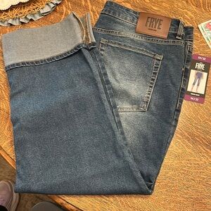 FRYE women’s 14 cuffed cropped capri jeans NWT